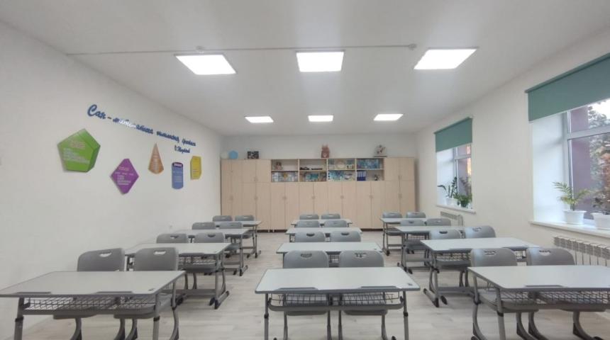 cU1TGauCRW.jpg